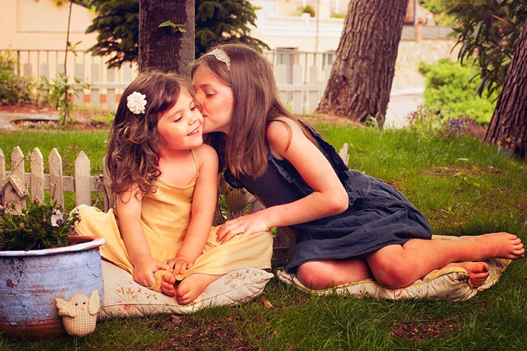 Editorial Sisters By Legends Photography #legends #kidswear #tinonokids #buho #kidsfashion #kidseditorial #sisters