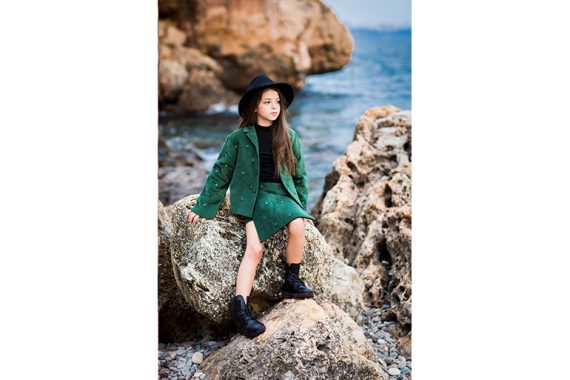 Undine Featuring Instagram Influencer Noyem Pia wearing sustainable kids is ethical